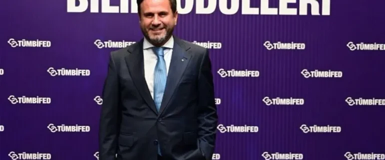 mustafa efe topaloğlu kimdir
